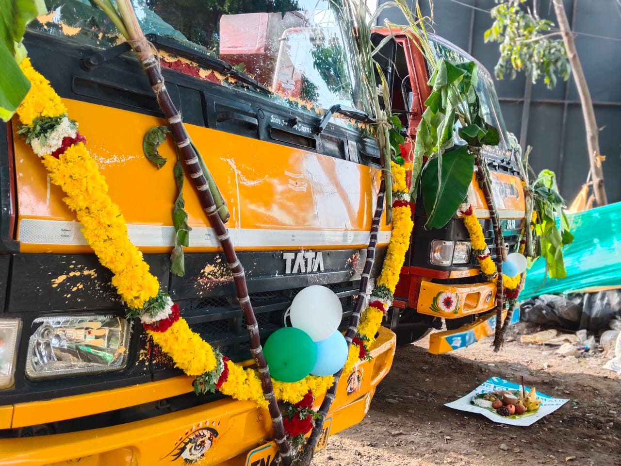 Septic tank cleaning lorry in Coimbatore